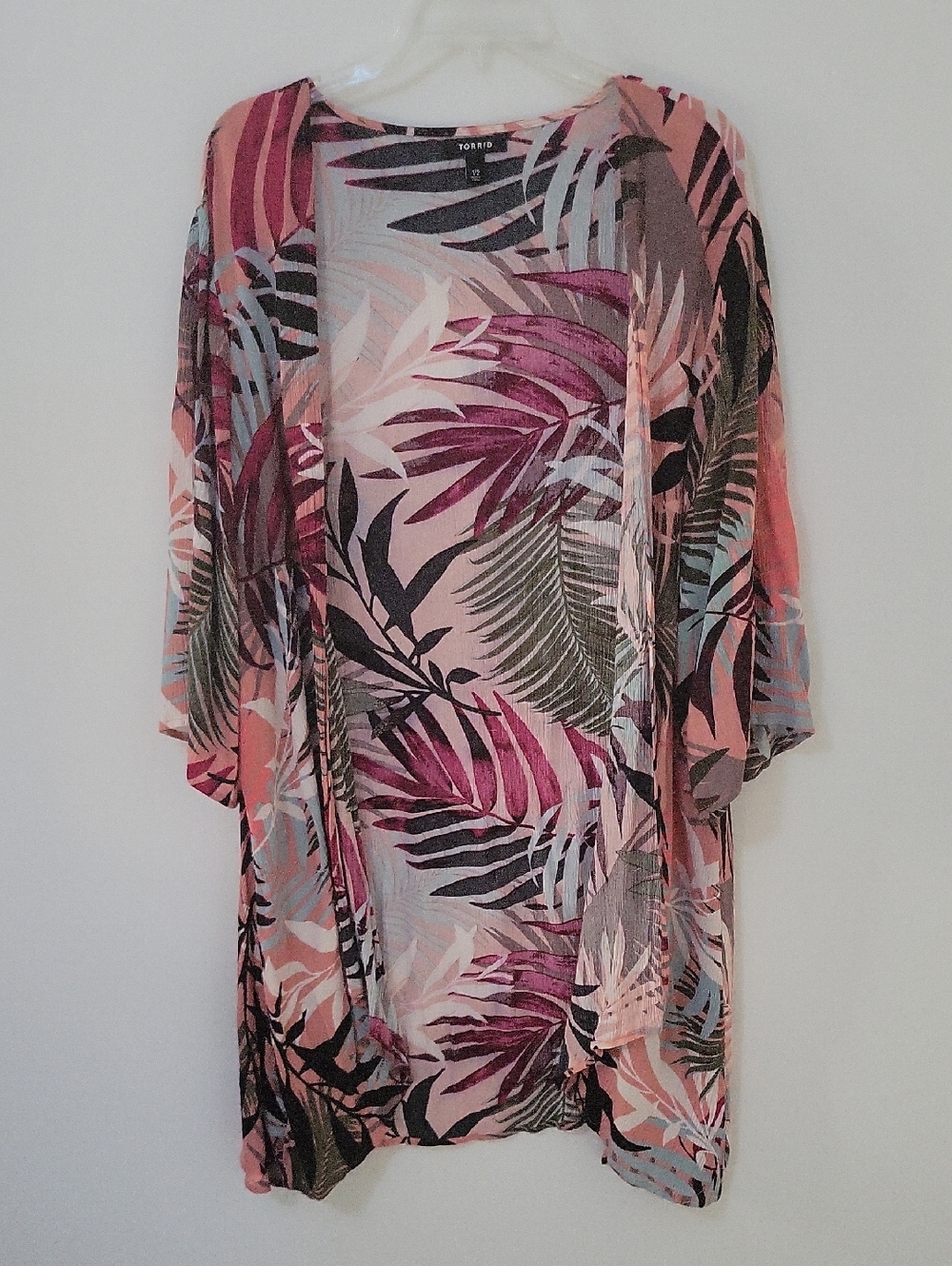 Torrid Pink Tropical Leaf Kimono, Size 1/2